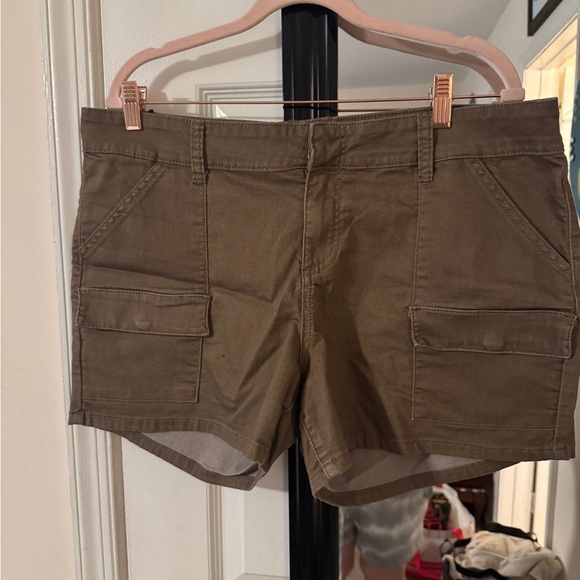 Kut from the Kloth light brown  Cargo Shorts - Picture 1 of 5